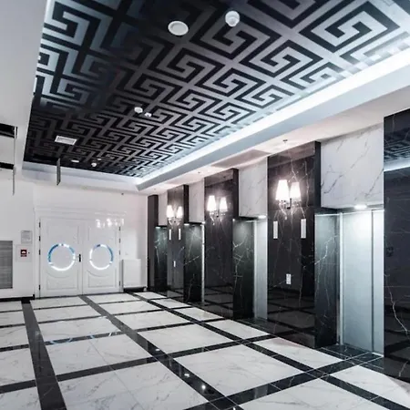 Hanza Tower Club Family Jacuzzi & Pool Appartement